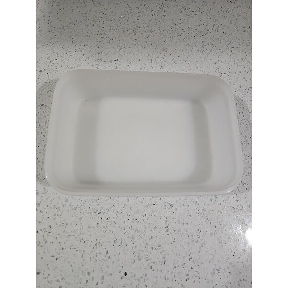 Tupperware Freezer Mates Plus Medium Shallow Snowflake Container 4 1/4 Cup, 1L - Picture 2 of 4